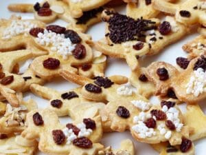 easter, easter pastries, cookie cutter, cut out, cookie, to bake, cookies, biscuits, biscuit, easter bunny, rabbit, dough, oven, fine baked goods, pastries, duck, ducky, sugar, raisin, nut, yummy, cute, easter, easter, easter, cookie, cookies, cookies, cookies, cookies, cookies, biscuits, rabbit, sugar